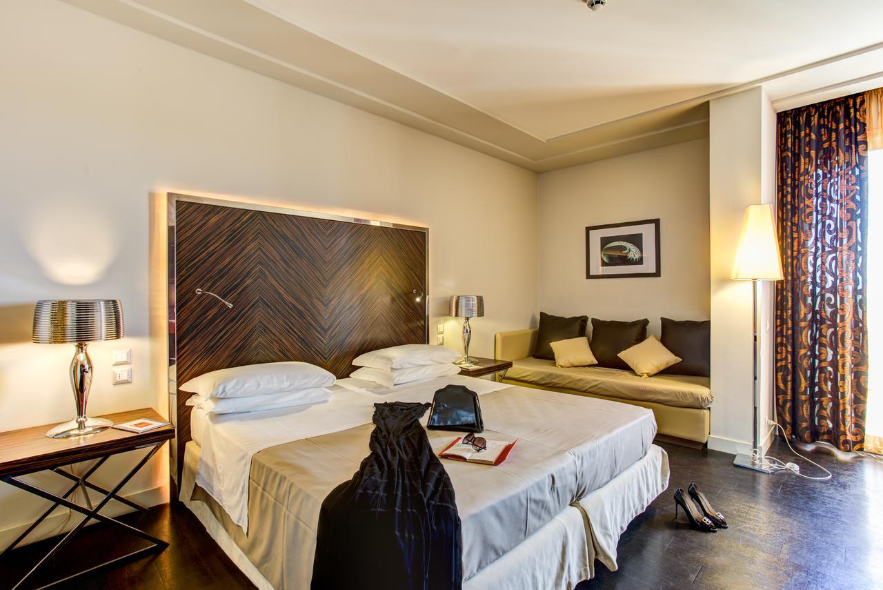 Hotel Byron Rimini Esterno foto